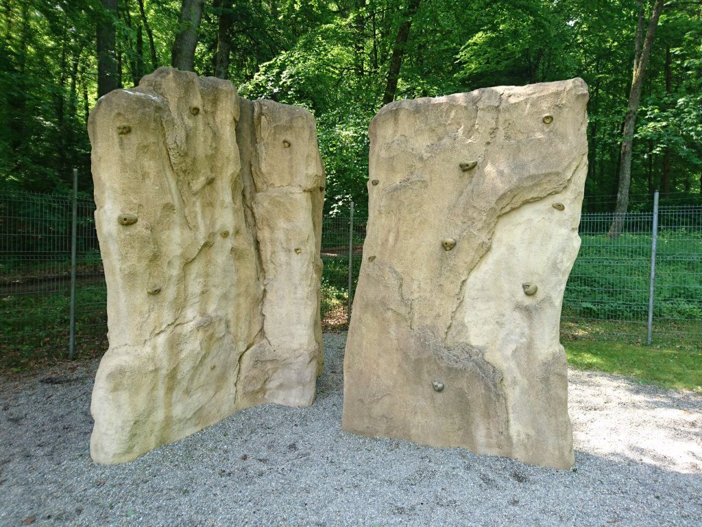 unser Boulderfelsen im Tiefental